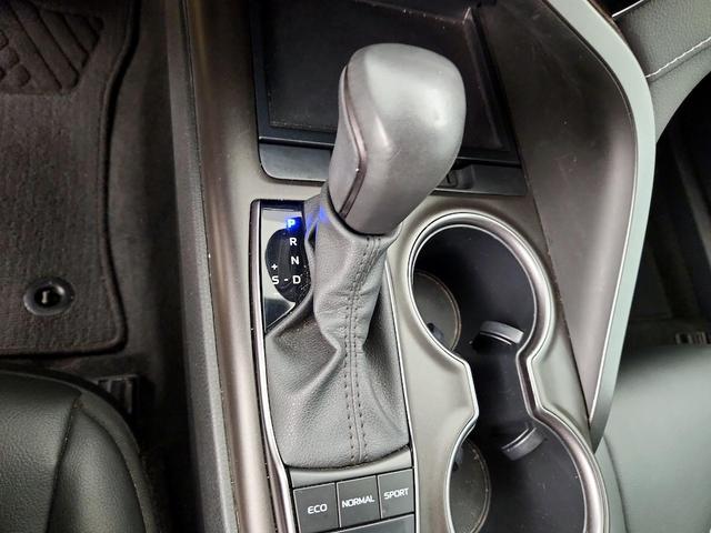 Photo of 2023 White Toyota Camry