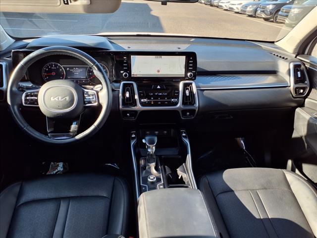 Photo of 2022 White Kia Sorento