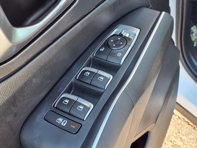 Photo of 2022 White Kia Sorento