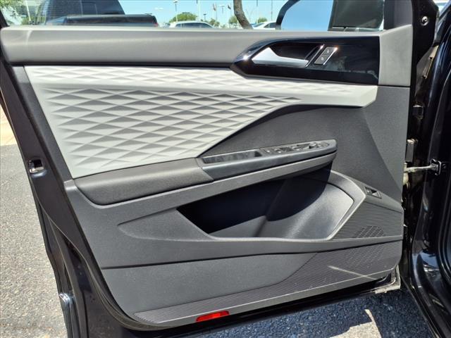 Photo of 2022 Deep Black Pearl Volkswagen Taos