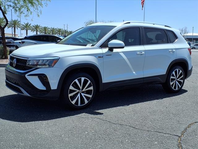 Photo of 2022 White Volkswagen Taos
