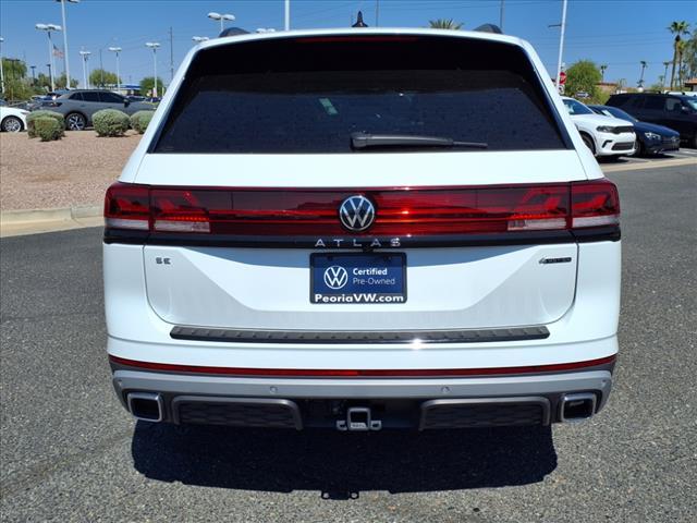 Photo of 2025 Pure White Volkswagen Atlas