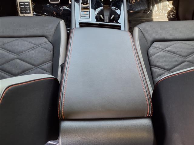 Photo of 2025 Pure White Volkswagen Atlas