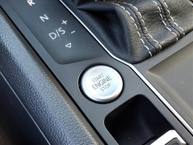 Photo of 2023 Gray Volkswagen Atlas Cross Sport