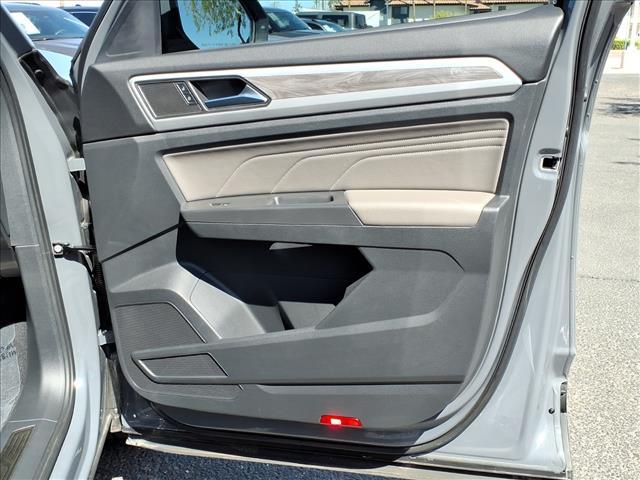 Photo of 2023 Gray Volkswagen Atlas Cross Sport