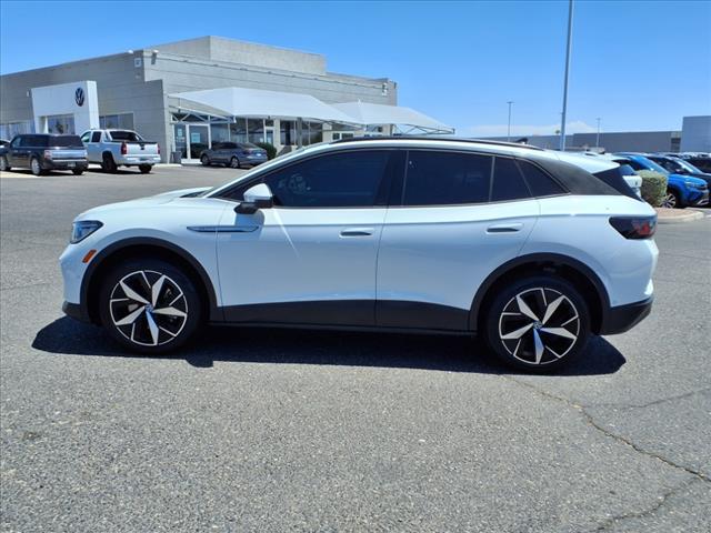 Photo of 2023 White Volkswagen ID.4