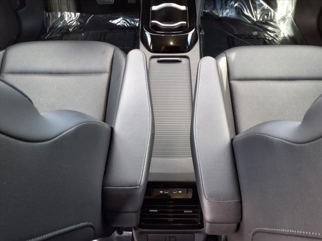 Photo of 2021 Scale Silver Metallic Volkswagen ID.4