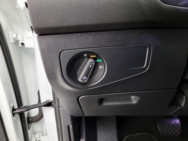 Photo of 2023 White Volkswagen Tiguan