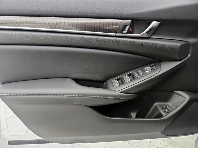 Photo of 2022 White Honda Accord