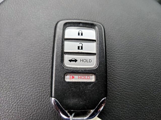 Photo of 2022 White Honda Accord