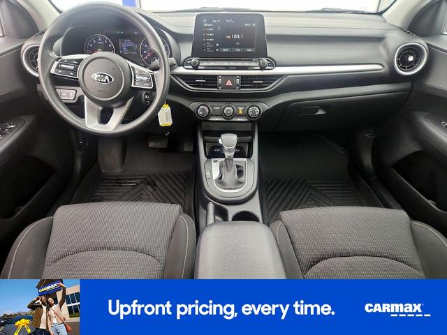 Photo of 2021 White Kia Forte