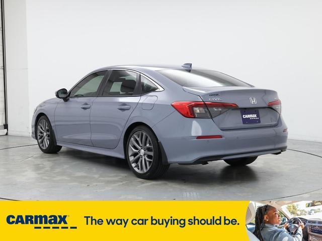 Photo of 2022 Gray Honda Civic