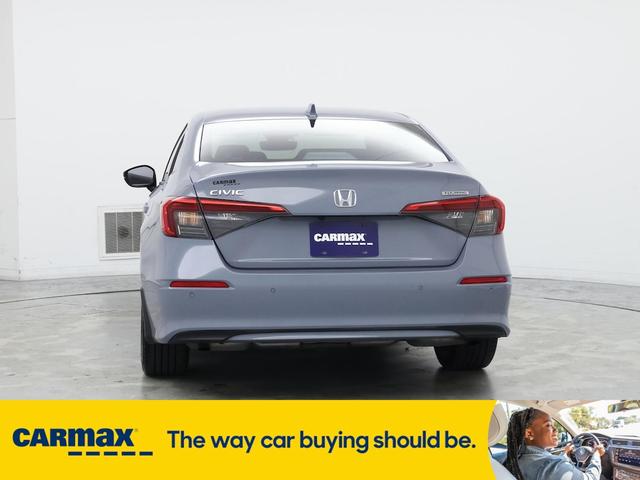 Photo of 2022 Gray Honda Civic