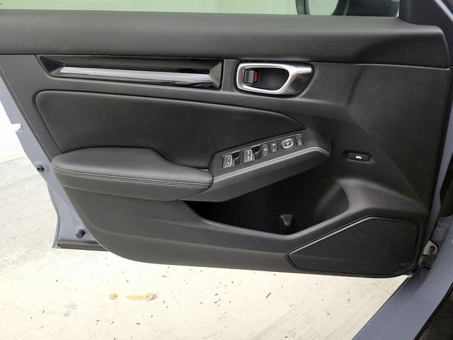 Photo of 2022 Gray Honda Civic
