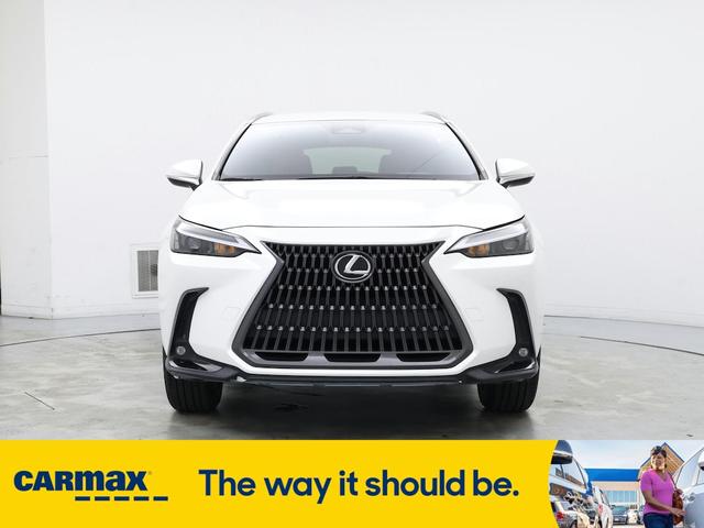 Photo of 2022 White Lexus NX 250