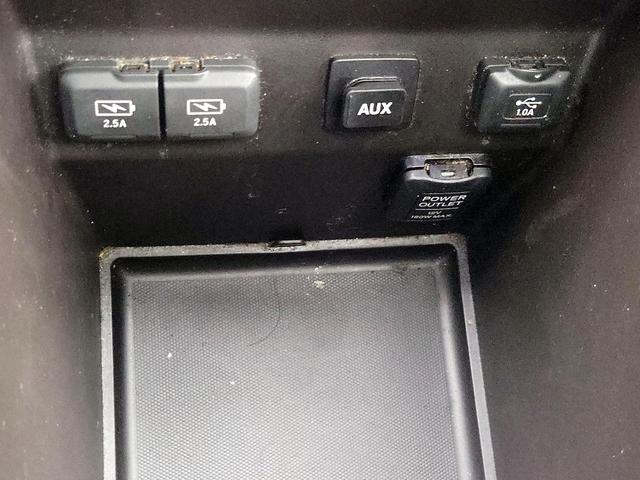 Photo of 2017 Black Acura MDX