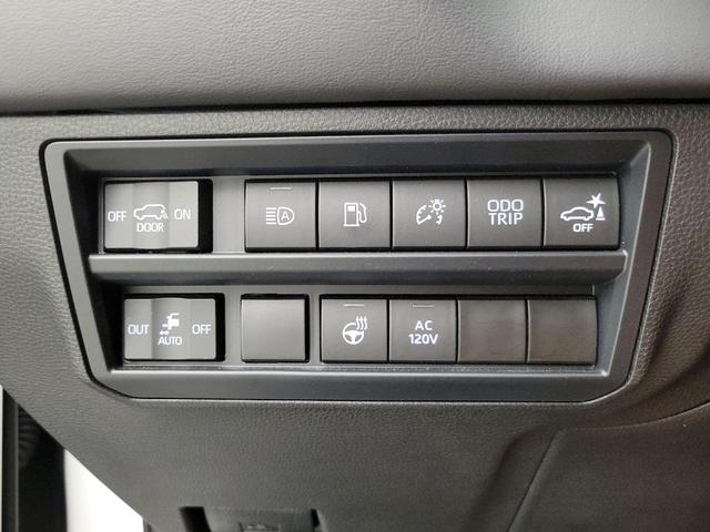 Photo of 2023 White Toyota Sequoia