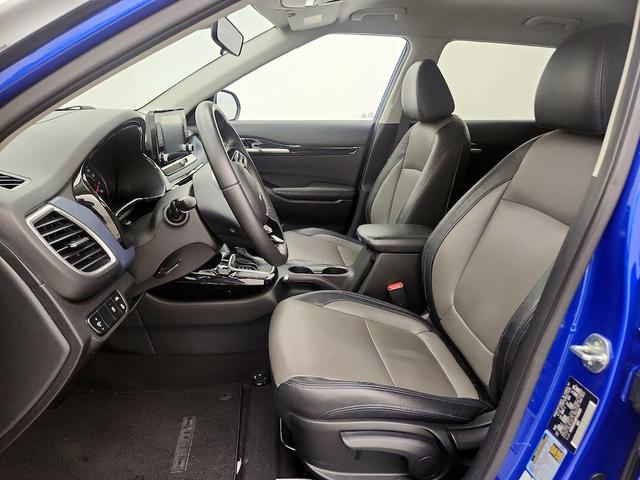 Photo of 2023 Blue Kia Seltos