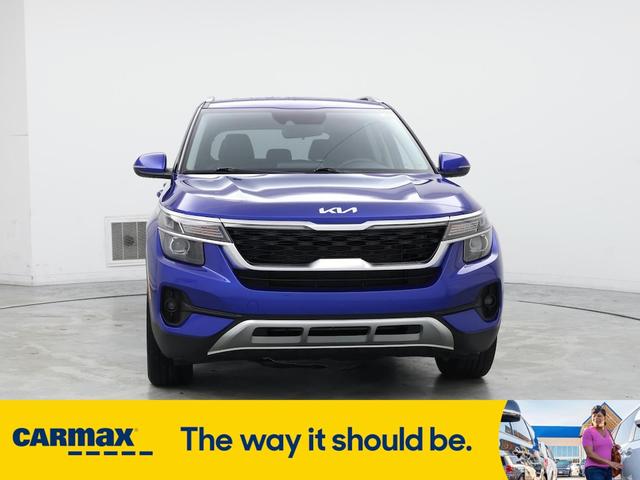 Photo of 2023 Blue Kia Seltos