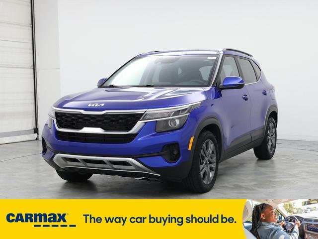 Photo of 2023 Blue Kia Seltos