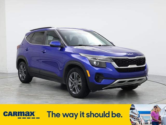 Photo of 2023 Blue Kia Seltos