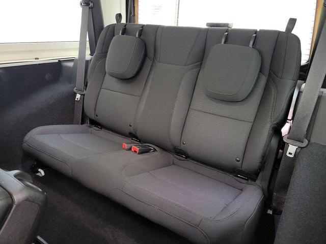 Photo of 2023 White Jeep Wrangler