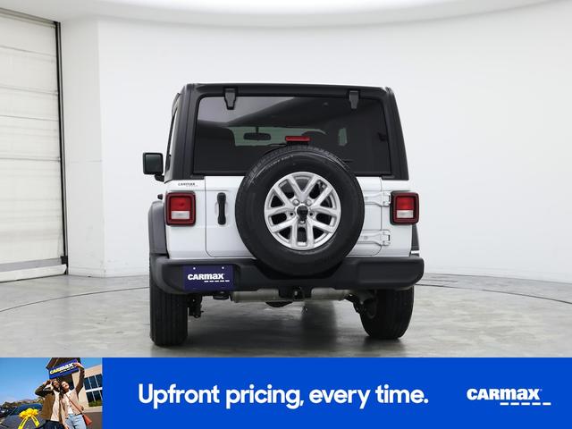 Photo of 2023 White Jeep Wrangler