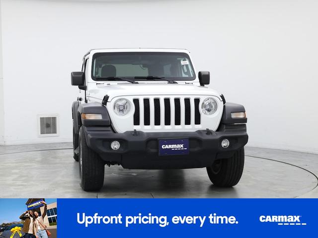 Photo of 2023 White Jeep Wrangler