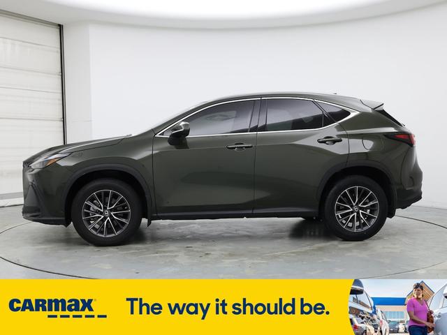 Photo of 2022 Green Lexus NX 250