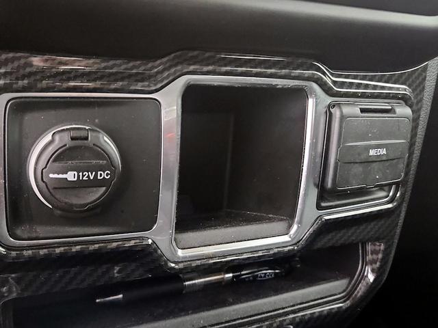 Photo of 2021 Gray Jeep Gladiator