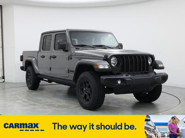Photo of 2021 Gray Jeep Gladiator