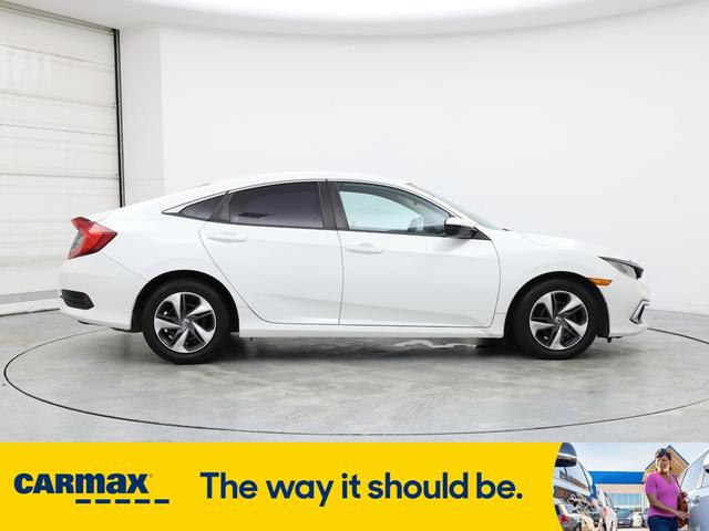 Photo of 2021 White Honda Civic