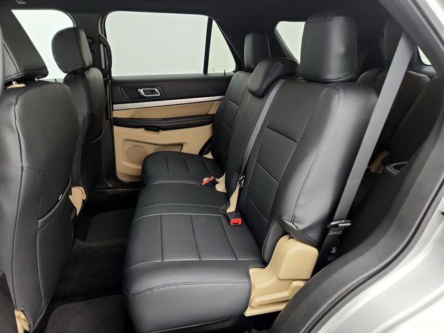 Photo of 2016 Silver Ford Explorer