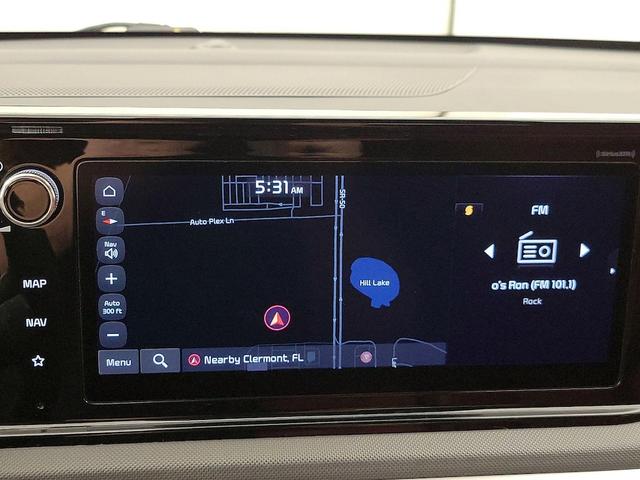 Photo of 2023 White Kia K5