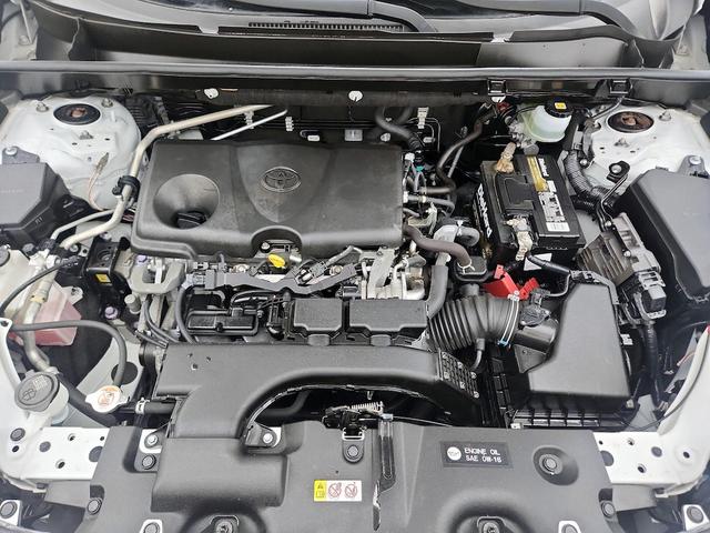 Photo of 2019 White Toyota RAV4