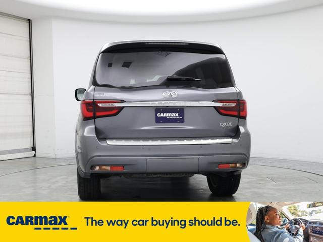 Photo of 2018 Gray INFINITI QX80