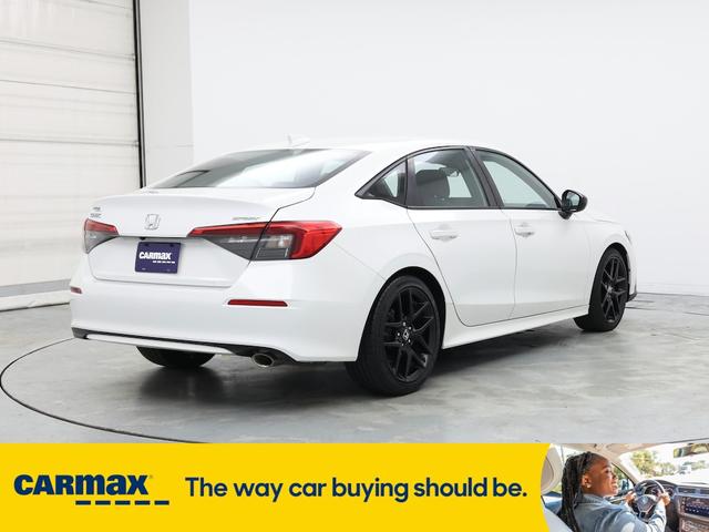 Photo of 2022 White Honda Civic