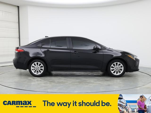 Photo of 2022 Black Toyota Corolla