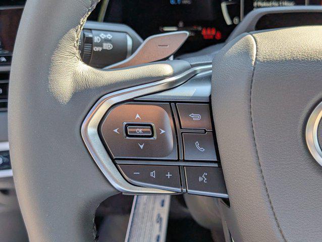 Photo of 2025 Eminent White Pearl Lexus RX 350