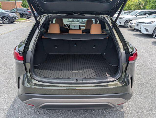 Photo of 2025 Nori Green Pearl Lexus RX 350