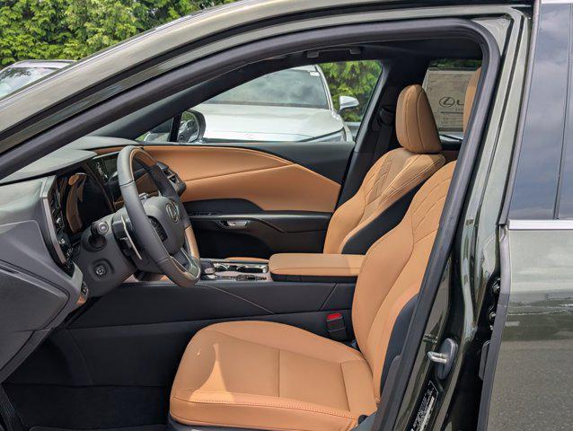 Photo of 2025 Nori Green Pearl Lexus RX 350