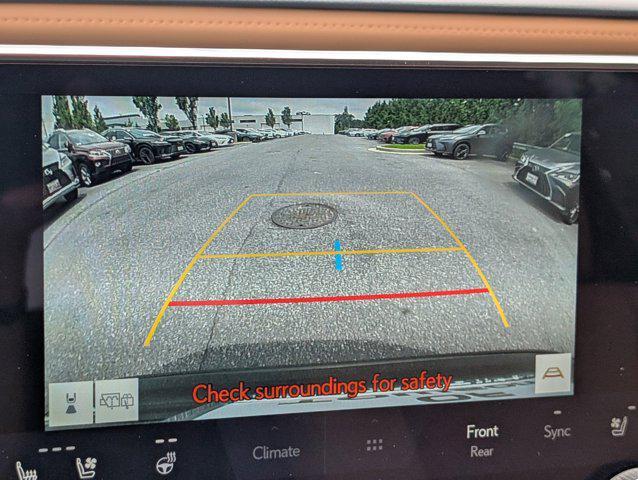 Photo of 2025 Nori Green Pearl Lexus RX 350
