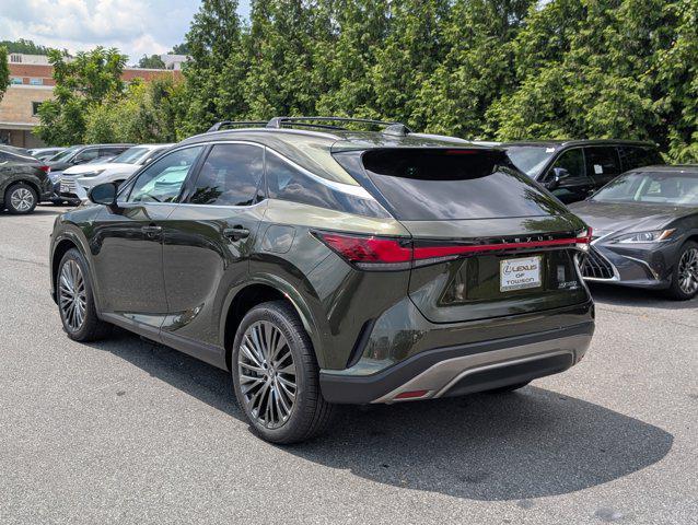 Photo of 2023 Nori Green Pearl Lexus RX 350