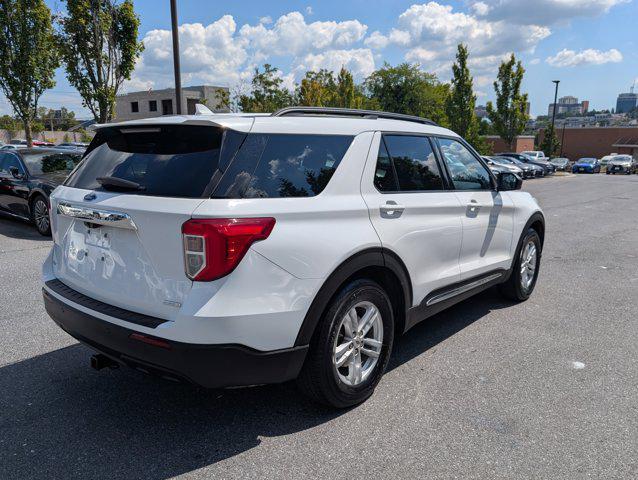 Photo of 2020 Oxford White Ford Explorer