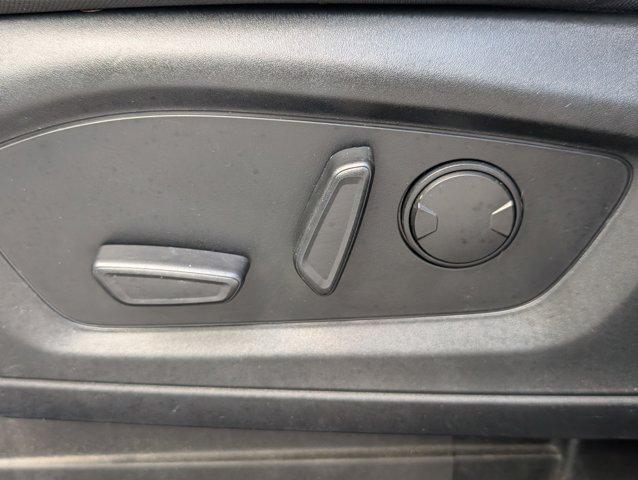 Photo of 2020 Oxford White Ford Explorer