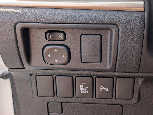 Photo of 2015 Starfire Pearl Lexus ES 350