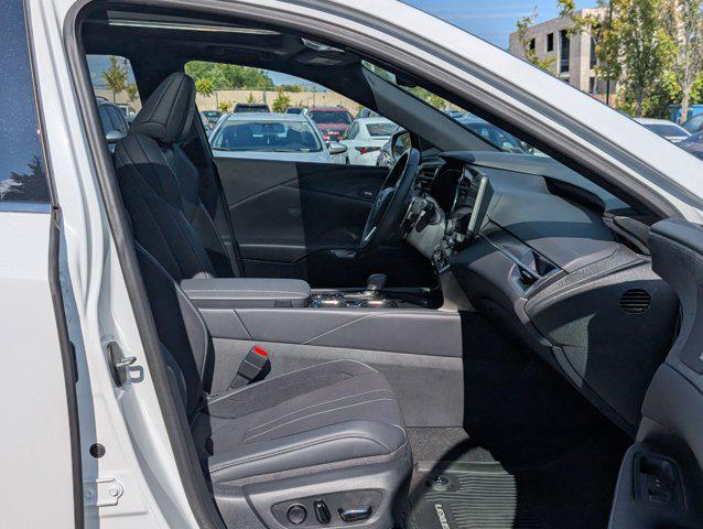 Photo of 2023 Ultra White Lexus RX 500h