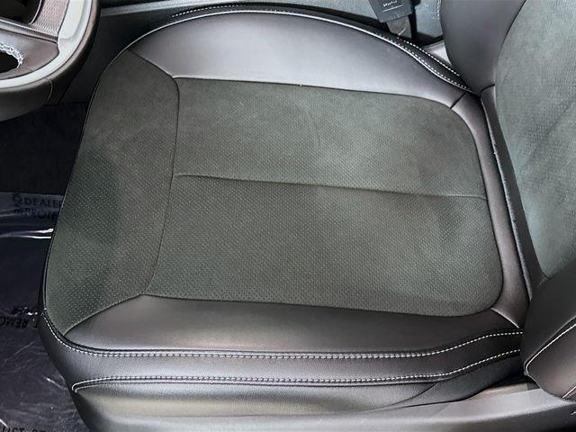 Photo of 2025 Baltic Gray Metallic Clearcoat Jeep Grand Cherokee L
