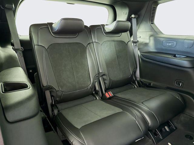 Photo of 2025 Baltic Gray Metallic Clearcoat Jeep Grand Cherokee L