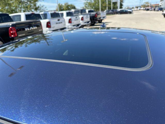 Photo of 2015 Blue Jaguar XF
